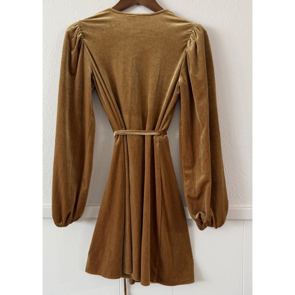 Gianni Bini Velvet Wrap Dress XS Marigold Long Sleeve Mini NWT MSRP $139 - Picture 4 of 9